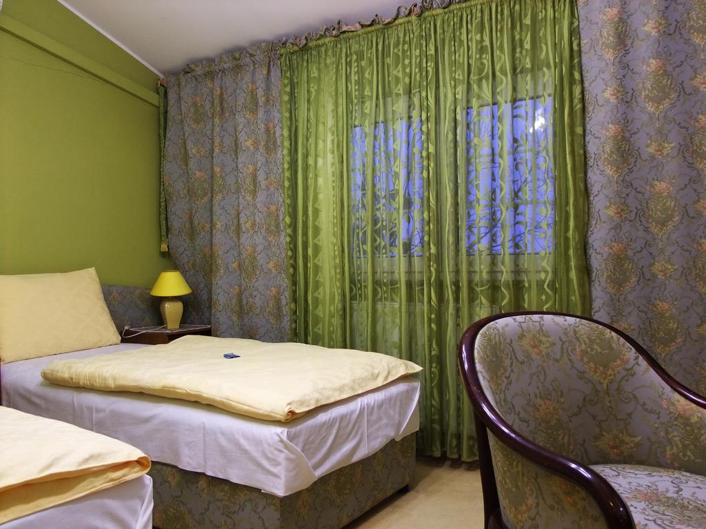 Bed & Breakfast Vila Stanisic Pozega Habitación foto