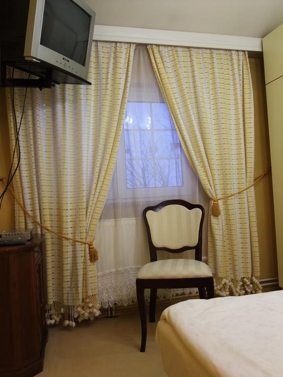 Bed & Breakfast Vila Stanisic Pozega Habitación foto